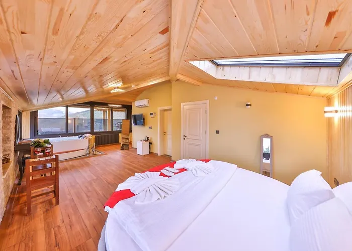 Pieria Luxury 16 Hotel