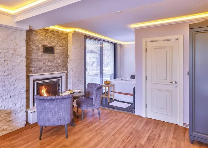 Pieria Luxury 16 Hotel