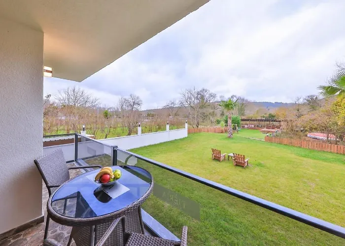 Pieria Luxury 16 Hotel