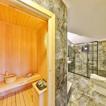Pieria Luxury 16
