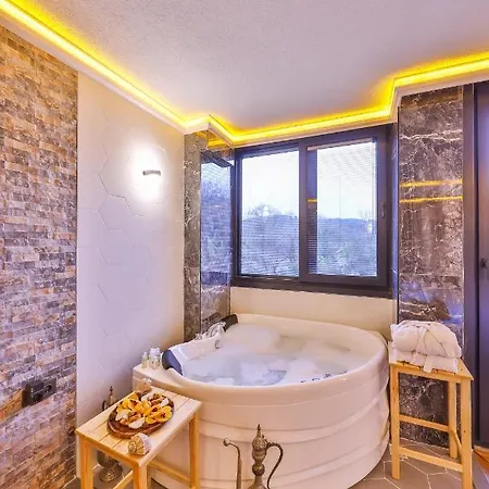 Pieria Luxury 16 Otel Ağva