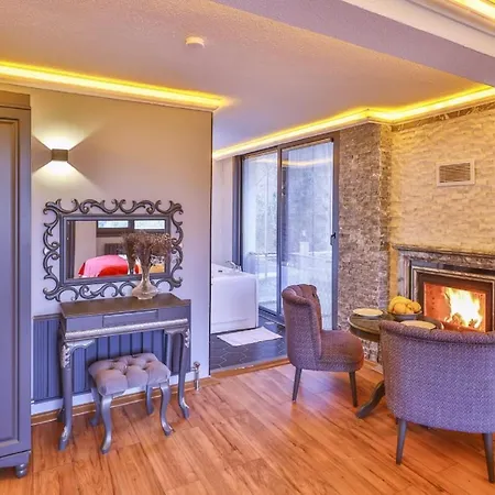 Pieria Luxury 16